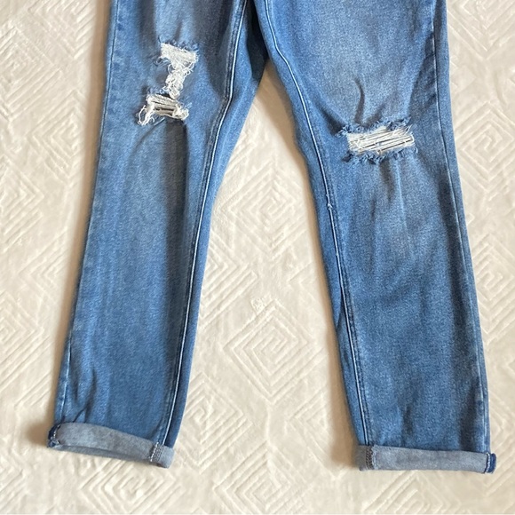 Royalty for Me Vintage High-Rise Distressed Jeans (size 8) - Picture 4 of 8